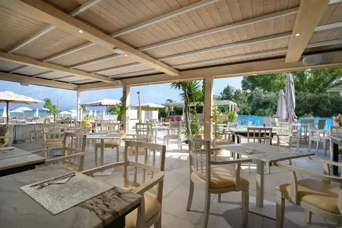 Cavomarina Beach Hotel in Δημοτική Ενότητα Λευκιμμαίων — foto 26