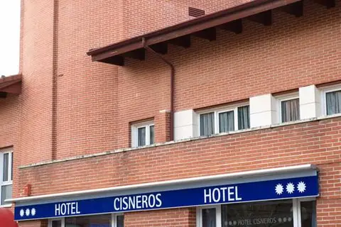 Partner Cisneros in Alcalá de Henares — foto 8