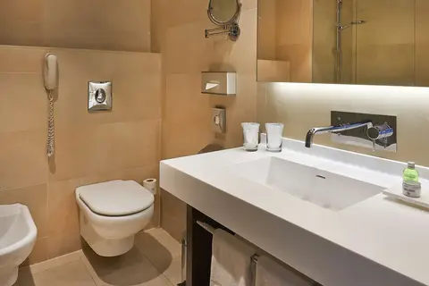 NH Collection Barcelona Gran Hotel Calderón in Barcelona — foto 19