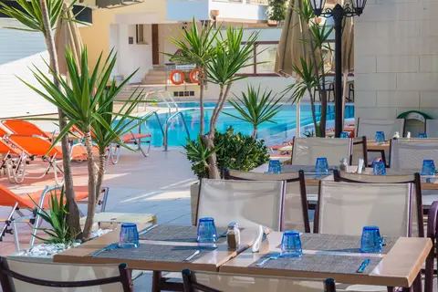 Bella Elena Apartments in Δημοτική Ενότητα Μαλίων — foto 16