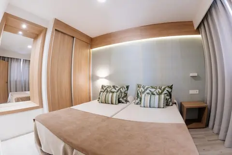 TIME TO SMILE Ohasis Boutique Suites in Arona — foto 5