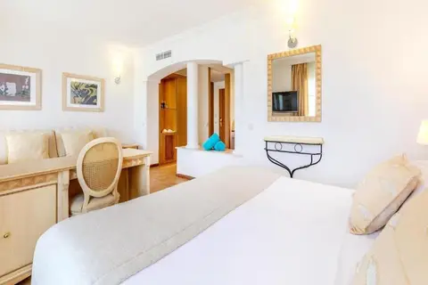 VIVA Cala Mesquida Suites & Spa Adults only 16+ in Palma — foto 9