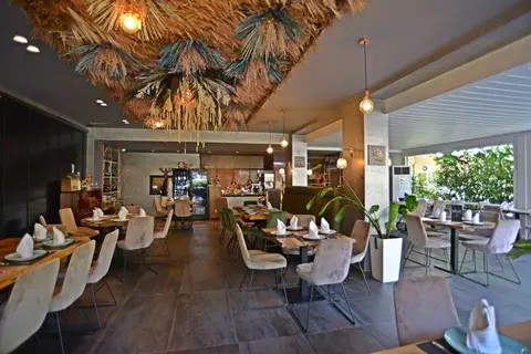 Sandy Beach Hotel in Golem, foto 7