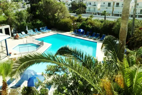 Hilltop Gardens Hotel Apartments in Paphos — foto 14