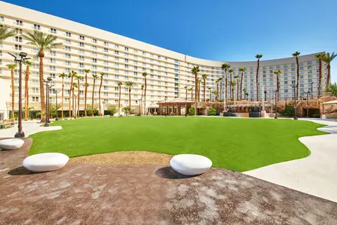 Virgin Hotels Las Vegas Curio Collection by Hilton in Paradise — foto 29
