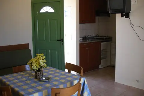 John Mary Apartments in Δημοτική Ενότητα Γουβών — foto 9