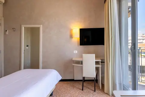 B&B HOTEL Diano Marina Palace in Diano Marina — foto 12