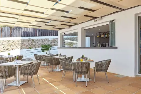 Sol Bahia Ibiza Suites in Sant Antoni de Portmany — foto 9