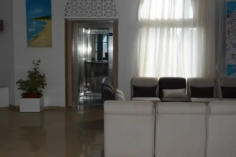 Neptunia Beach in المنستير — foto 19