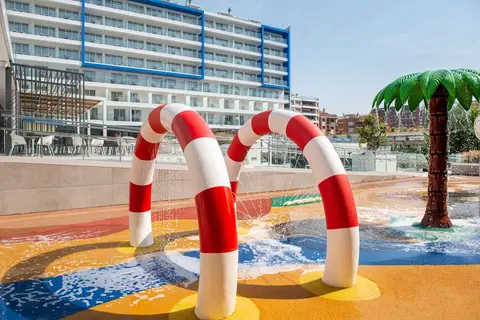Hotel L'Azure in Lloret de Mar — foto 17