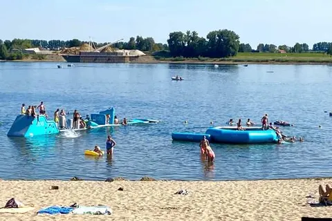 Recreatiepark Rhederlaagse Meren foto 9