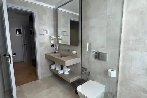 Rozafa Palace Hotel in Saranda — foto 25