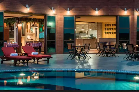 Majestic Premier Hotel in Dubai — foto 26