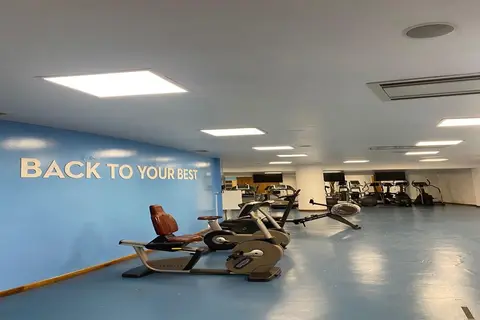 MS Aparhotel in Almada — foto 17