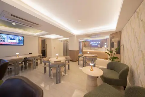 Atik Palace in Fatih — foto 4
