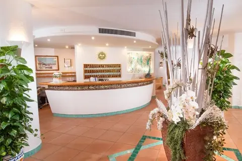 Hotel Punta Est in Baja Sardinia — foto 5