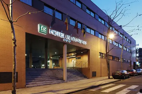 Globales De los Reyes in San Sebastian De Los Reyes — foto 24