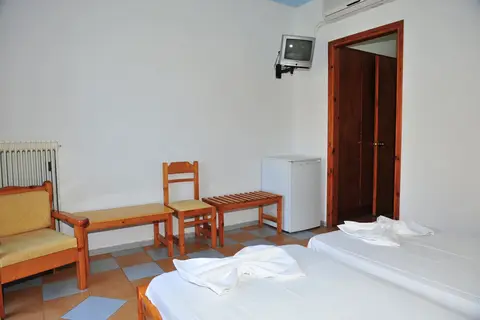 Amfitriti in Μόλυβος — foto 11