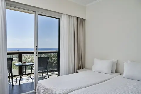 Miraluna Beach Resort in Κιοτάρι — foto 13