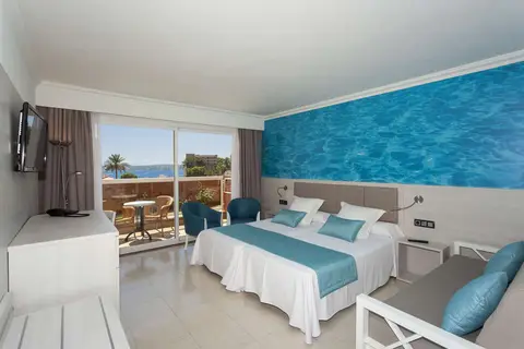 Paguera Beach in Palma — foto 3