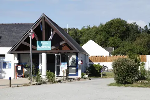 Flower Camping Le Kerarno in Saint-Philibert — foto 9