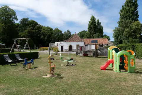 Camping La Bien Assise in Guînes — foto 18