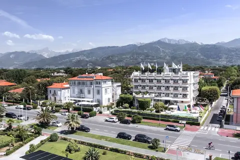 Il Negresco in Forte Dei Marmi — foto 24