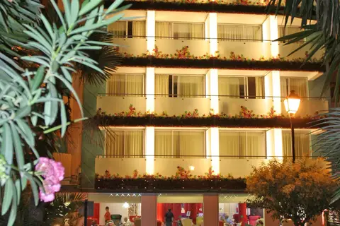 Hotel Oasis Plaza in Benidorm — foto 3
