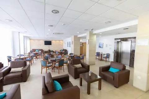 Tetyk Hotel & Suites Protaras in Παραλίμνι — foto 9