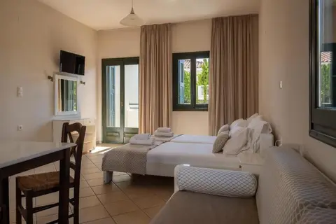 So Nice Hotel in Δημοτική Ενότητα Μαραθοκάμπου — foto 25