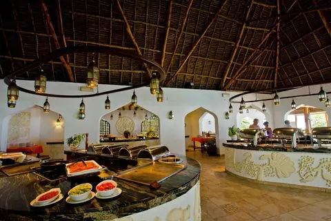 Sultan Sands Islands Resort in Kiwengwa — foto 13