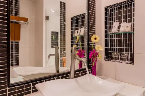 Nova Platinum Hotel in พัทยา — foto 7
