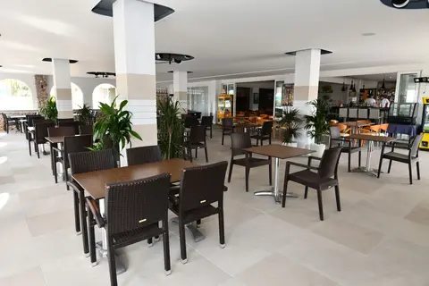 Emerald Hotel in Ιαλυσός — foto 16