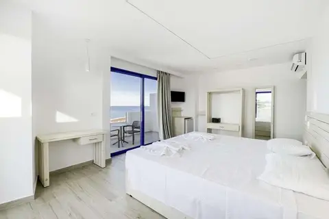Raffaello Beach Hotel in Φαληράκι — foto 13