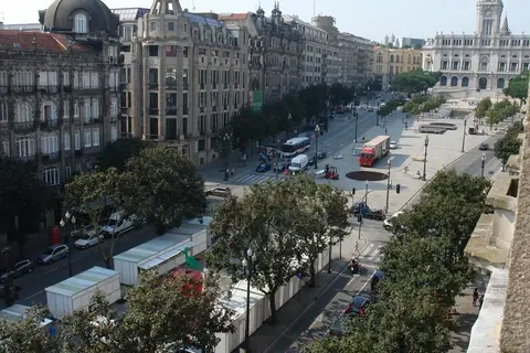 Universal in Porto