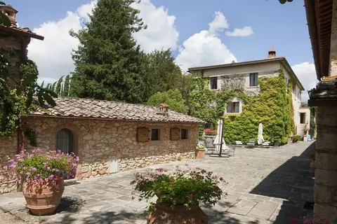 Borgo San Luigi in Monteriggioni — foto 9