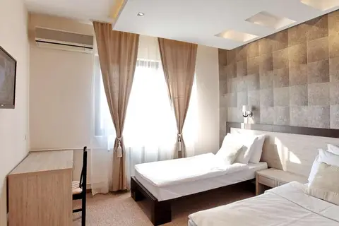 Garni Hotel Vozarev in Belgrado — foto 2