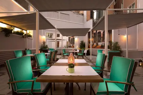 Lalahan in Fatih — foto 6