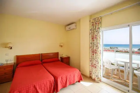 Tres Anclas Hotel in Playa de Gandia — foto 20