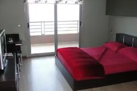 Ambasador in Vlora — foto 2