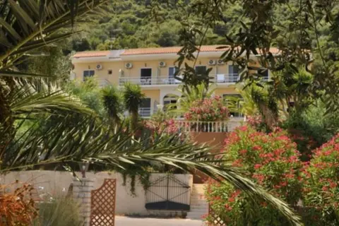 Aurora Beach Hotel Corfu in Άγιος Ιωάννης — foto 18