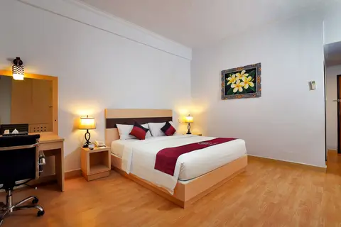 Hotel Puri Saron Seminyak in Kuta — foto 27