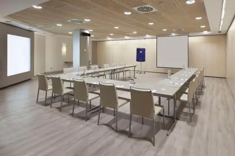 NH Pamplona Iruna Park in Pamplona — foto 29