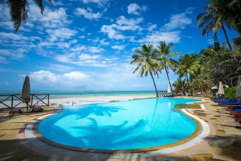 Voyager Beach Resort in ziwa La Ng'ombe ward — foto 15
