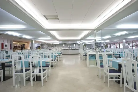 Club Hotel Aguamarina in es Mercadal — foto 8