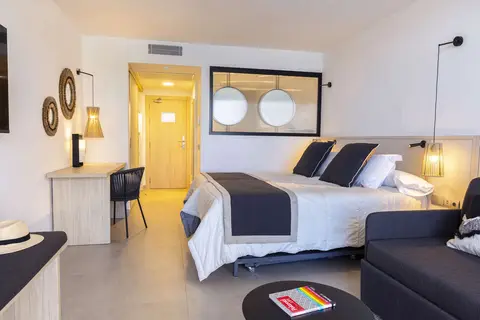 Invisa Hotel Club Cala Verde in Es Figueral — foto 3
