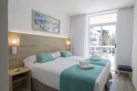 Cye Holiday Centre in Salou — foto 27