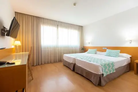Daniya Alicante in Alicante — foto 3