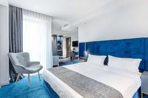 Ramada by Wyndham Tbilisi Old City in Tbilisi — foto 27