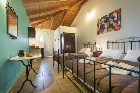 Pansion Porto Tsi Ostrias in Keri Lake — foto 13